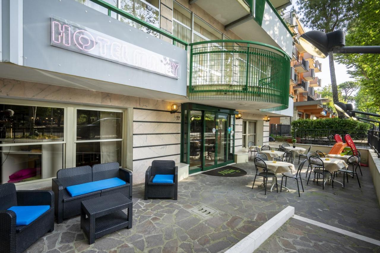 Hotel Mamy Rimini Esterno foto