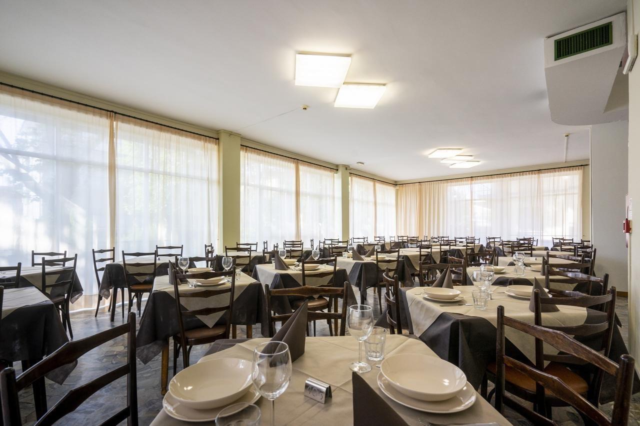 Hotel Mamy Rimini Esterno foto