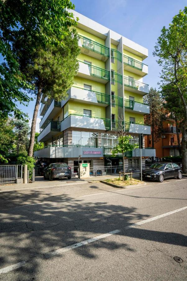 Hotel Mamy Rimini Esterno foto